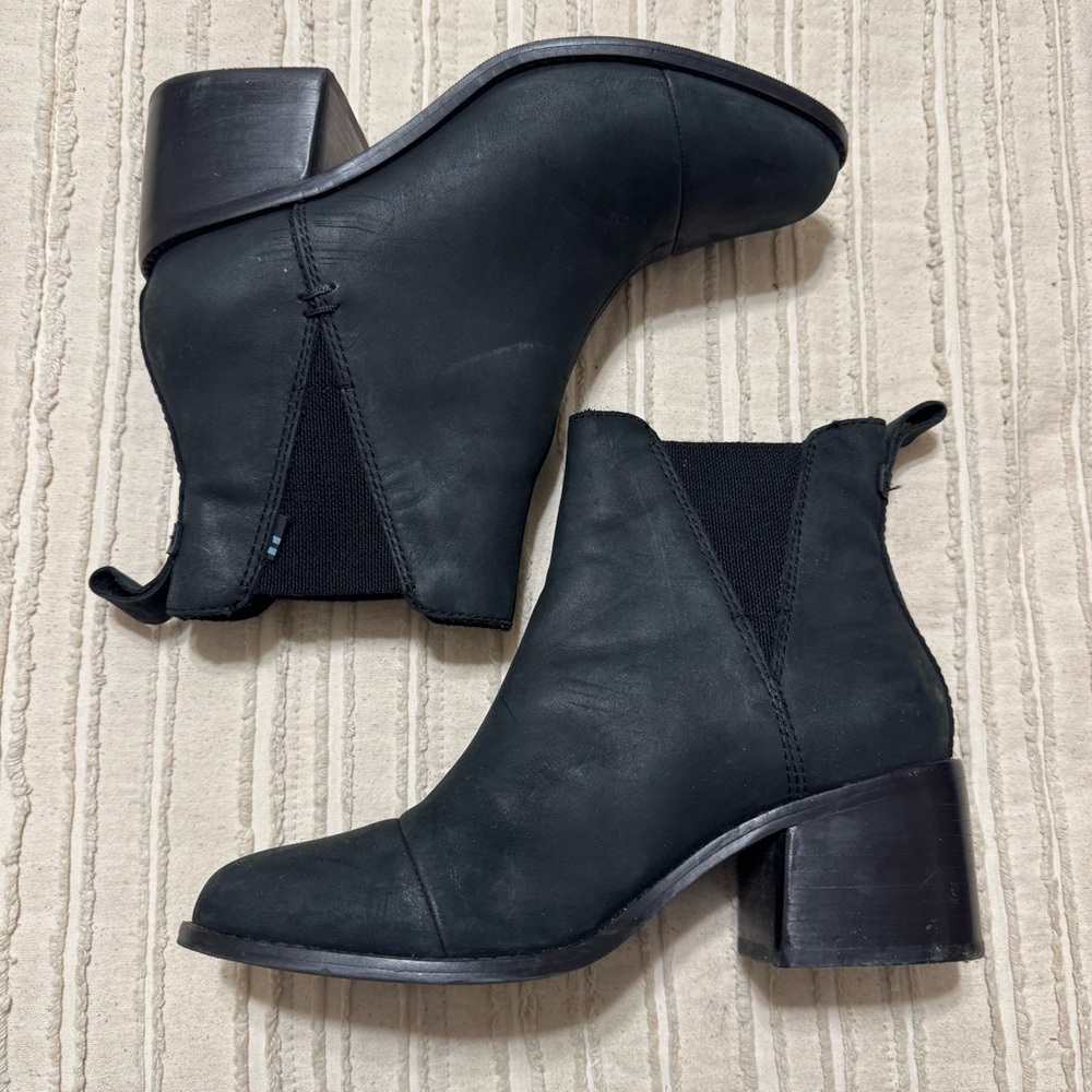 Toms Esme Black Leather Ankle Booties